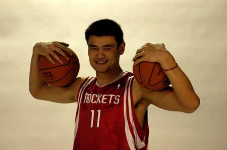 铜梁龙马钰钧庆祝冲超：和一群志同道合的兄弟取得伟大的成绩（铜梁龙马钰钧喜迎冲超，与志同道合兄弟共创辉煌）