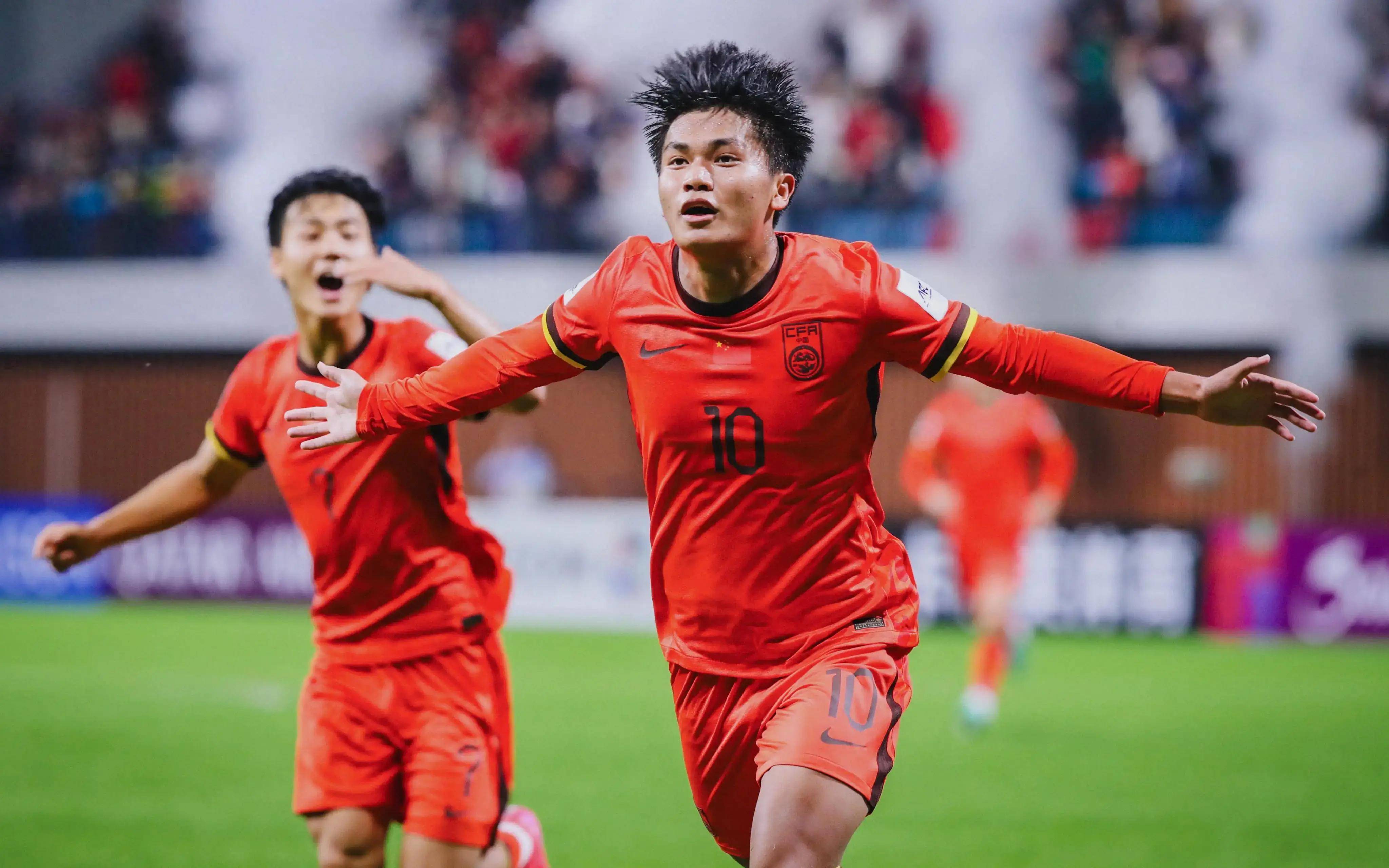 2026美加墨世界杯抽签结果出炉：梅西C罗或将在八强战重逢（2026年美加墨世界杯抽签揭晓：梅西与C罗或在八强再会）