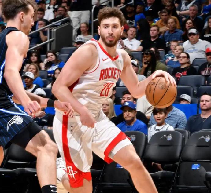 马德兴：汪士钦落选U22国足是因为此前熊猫杯染红引发舆情（马德兴称汪士钦无缘U22国足，因熊猫杯红牌引发舆论风波）