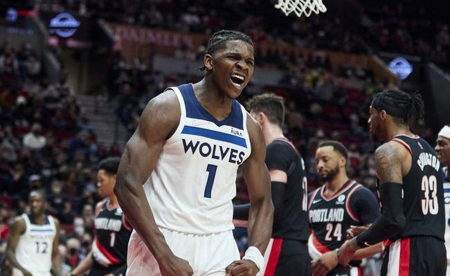 战曼联梅开二度，官方：摩根-罗杰斯当选英超第17轮最佳球员（对阵曼联独中两元，官方宣布：摩根-罗杰斯当选英超第17轮最佳球员）