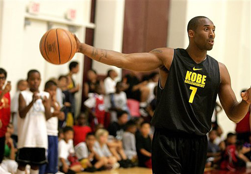 半场：浙江1-1海牛，弗兰克告别战破门，韦林顿-席尔瓦扳平（半场战报：浙江与海牛战成1-1，弗兰克告别战先拔头筹，韦林顿-席尔瓦迅速追平）