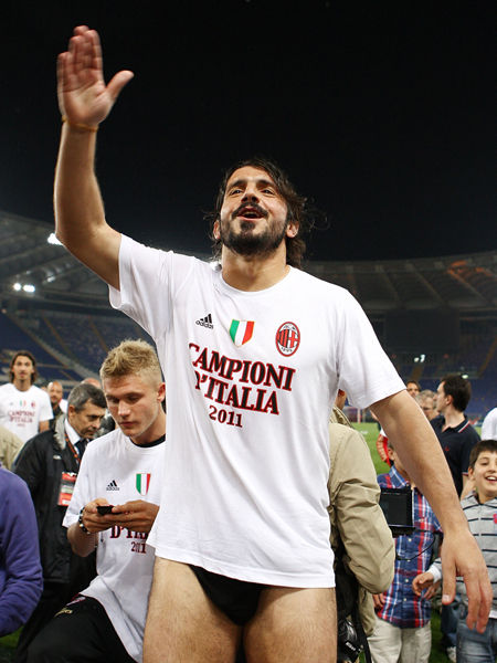 科尔谈爱德华兹打控卫：他这么有天赋，你总想尝试各种可能性（科尔评爱德华兹出任控卫：天赋异禀，值得尝试更多可能）