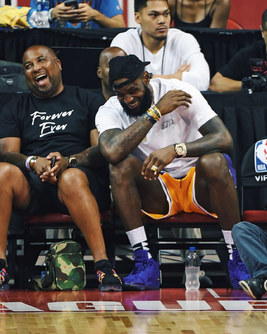 达维多维奇：离开沙特因为家人更重要；现在只想留在欧洲（达维多维奇：家人为先告别沙特，如今一心留在欧洲）