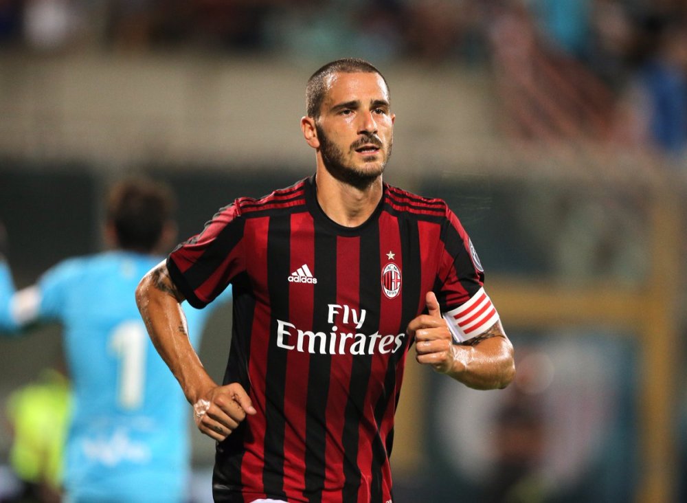 竞彩湃｜热刺主场迎来小蜜蜂，强势维拉能否阻击阿森纳？（竞彩湃｜热刺坐镇主场迎战小蜜蜂，强势维拉能否拦住枪手？）